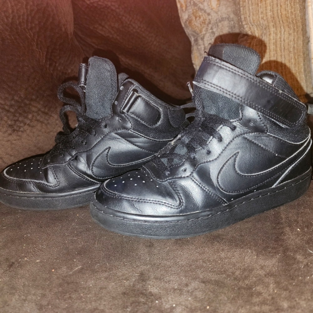 Nike Court Borough Mid 2Black
